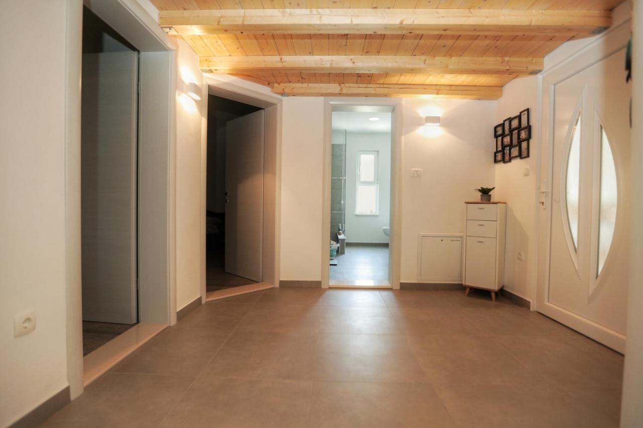 Apartment Tugare *